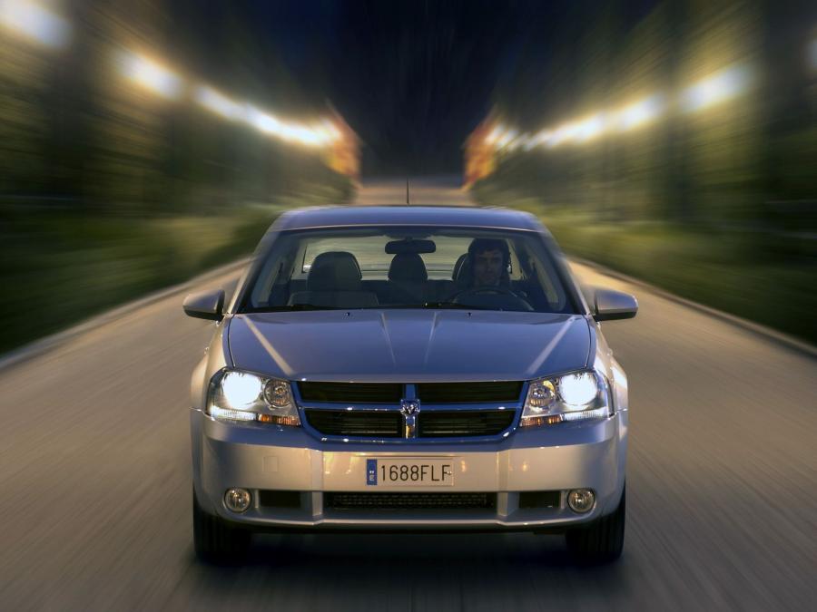  Dodge Avenger 2007 года  (EU) (фото 3 из 30)